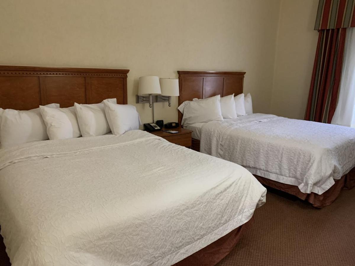 Hampton Inn Belle Vernon Eksteriør billede