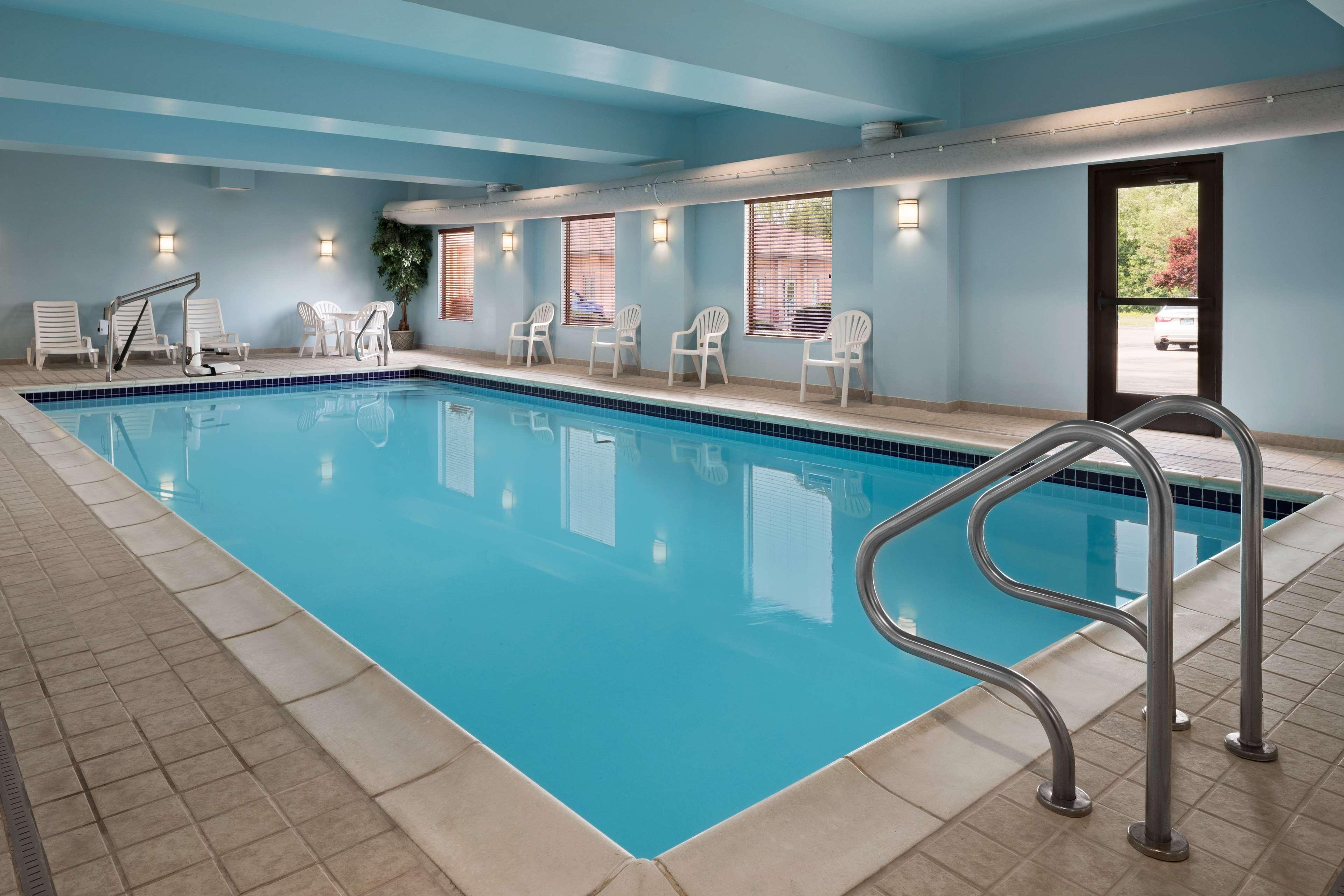 Hampton Inn Belle Vernon Eksteriør billede
