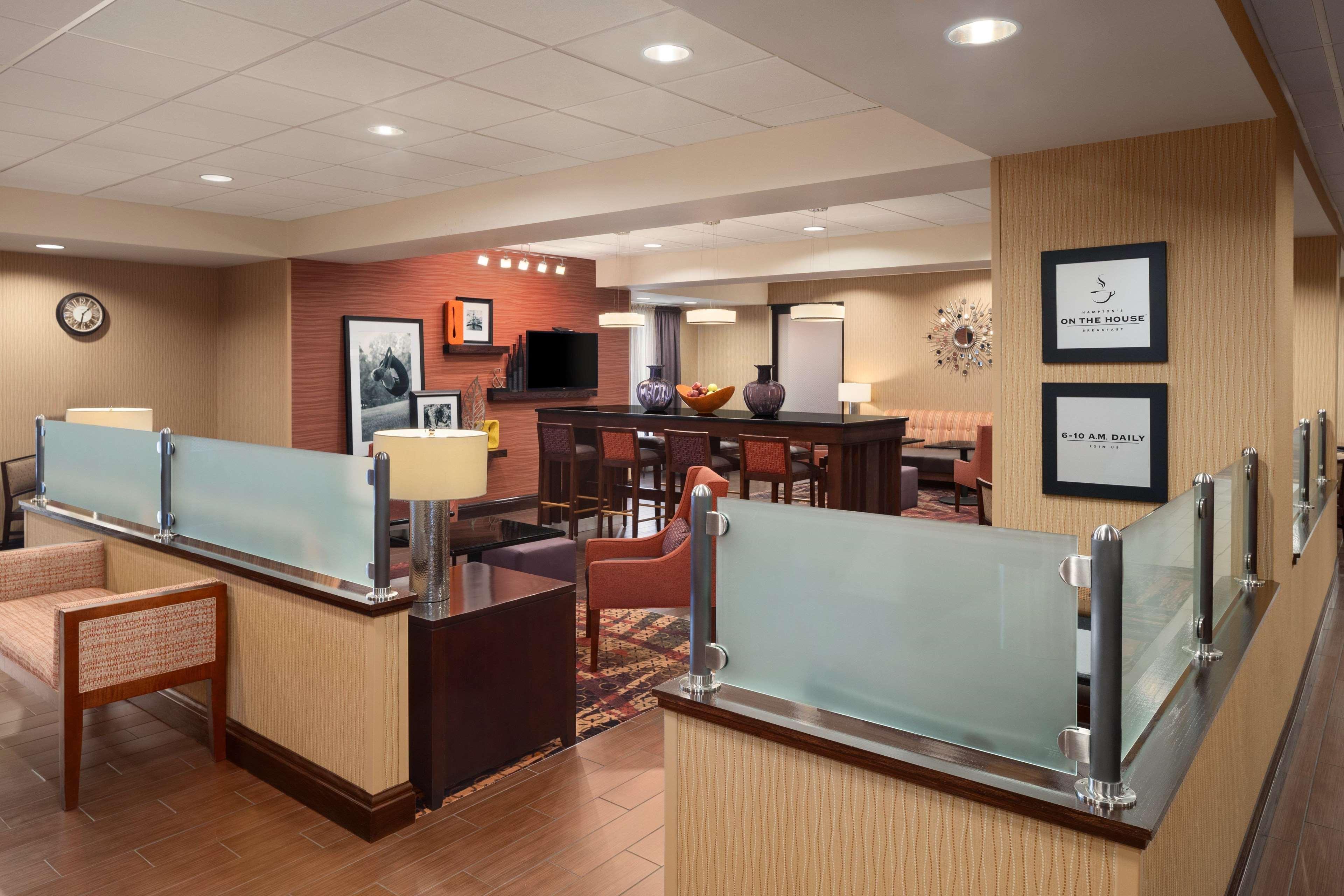Hampton Inn Belle Vernon Eksteriør billede