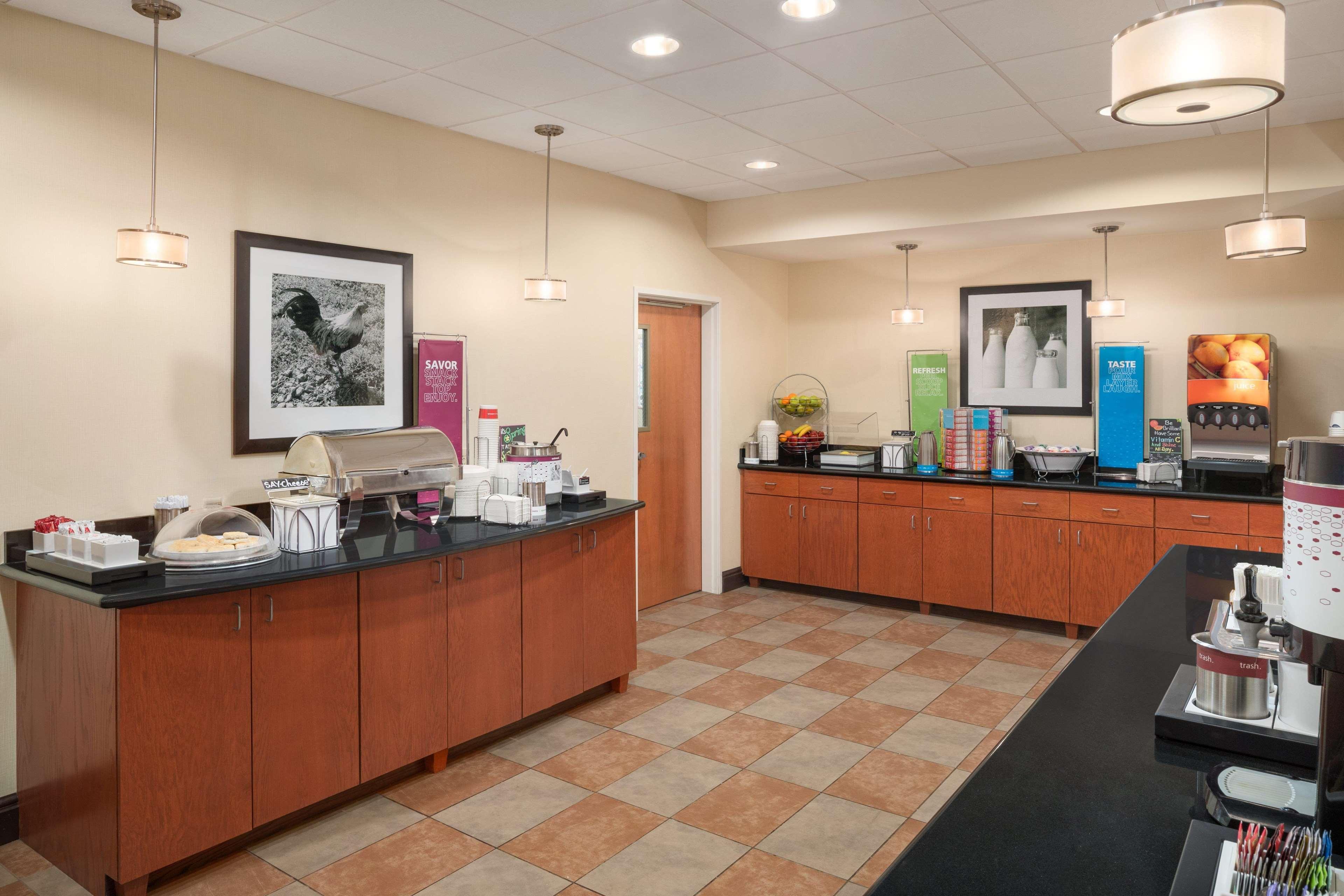 Hampton Inn Belle Vernon Eksteriør billede
