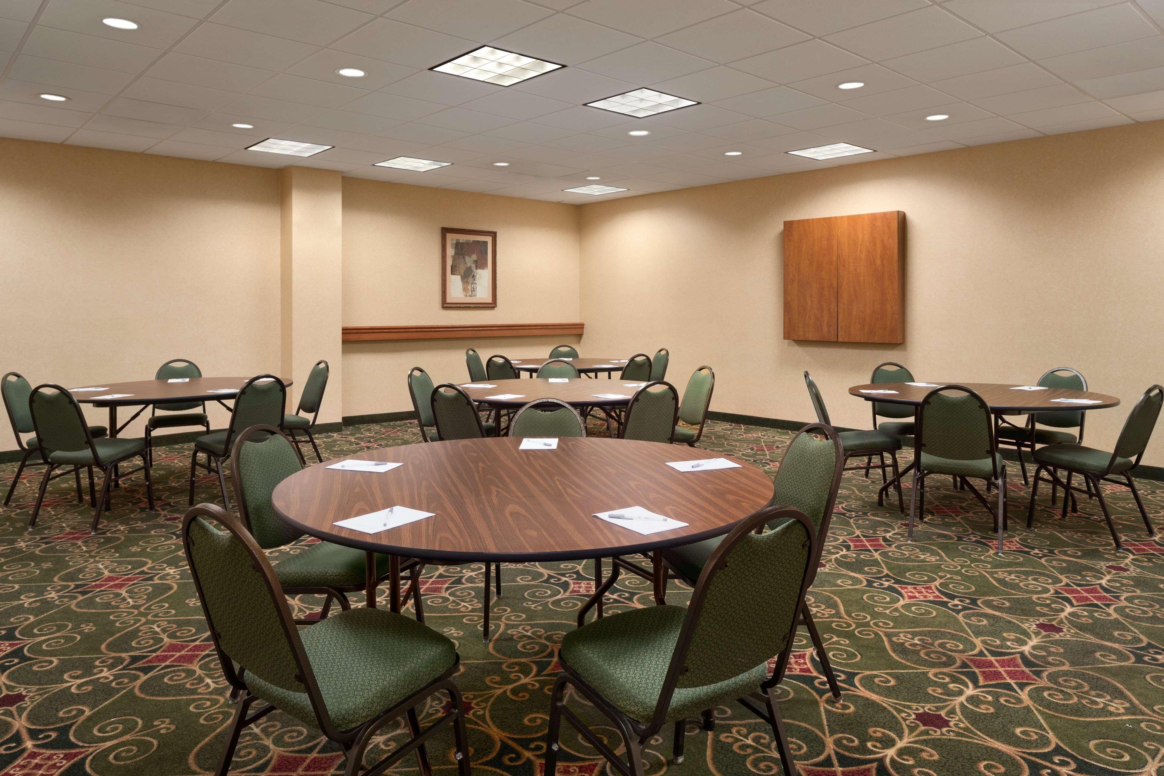 Hampton Inn Belle Vernon Eksteriør billede