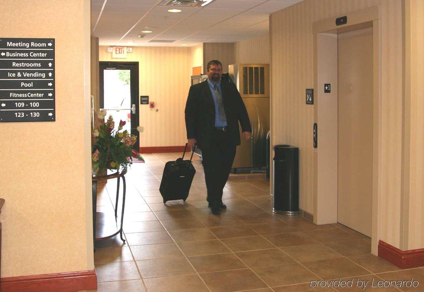 Hampton Inn Belle Vernon Interiør billede
