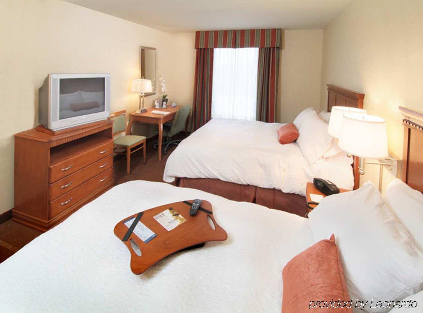 Hampton Inn Belle Vernon Eksteriør billede