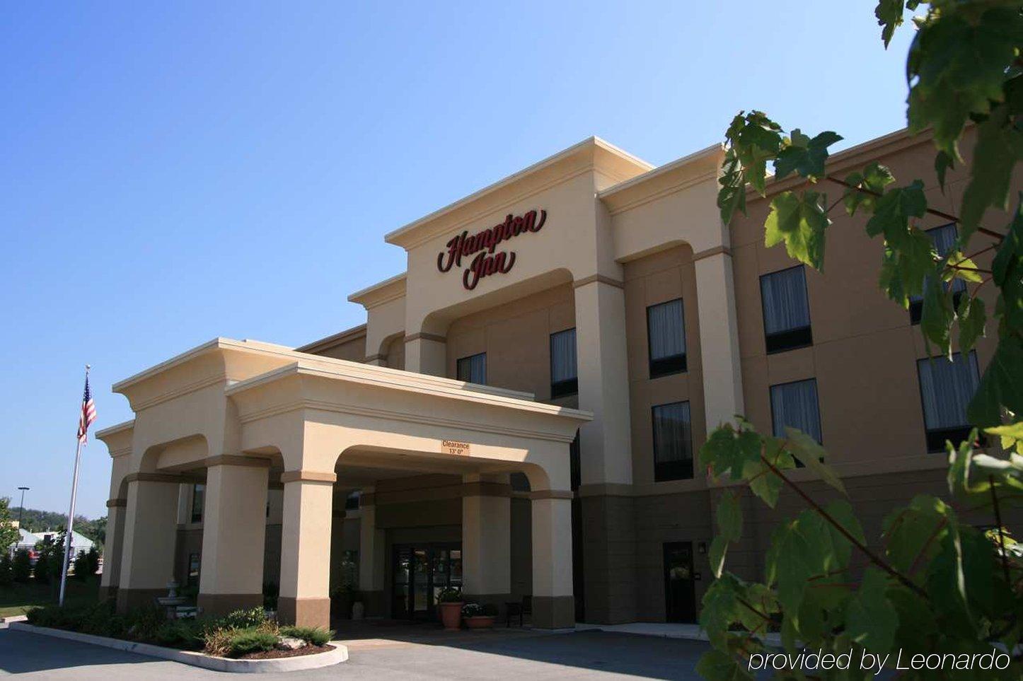 Hampton Inn Belle Vernon Eksteriør billede