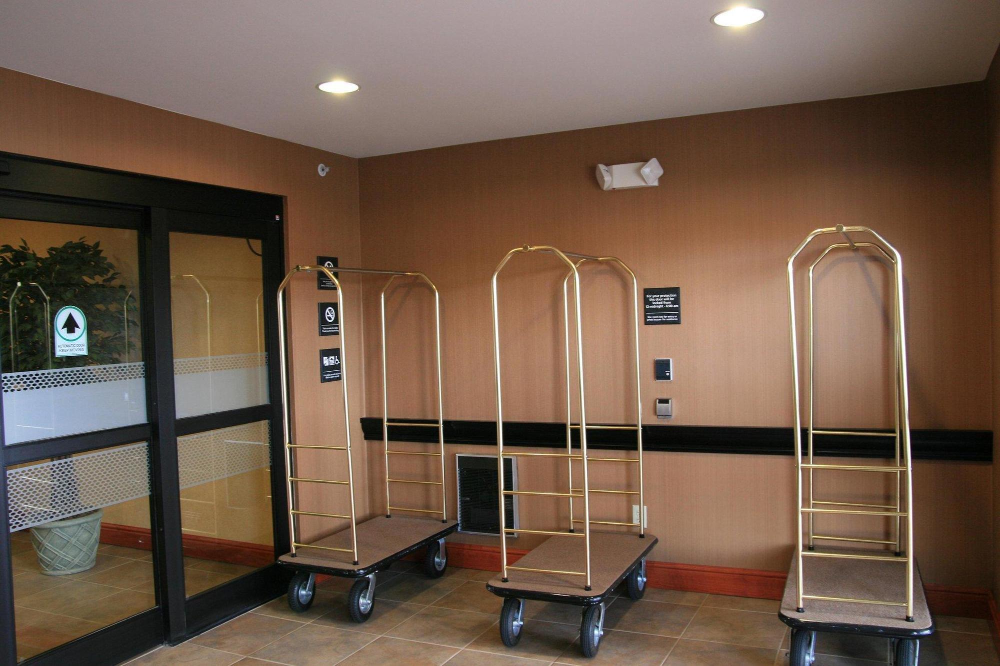 Hampton Inn Belle Vernon Eksteriør billede