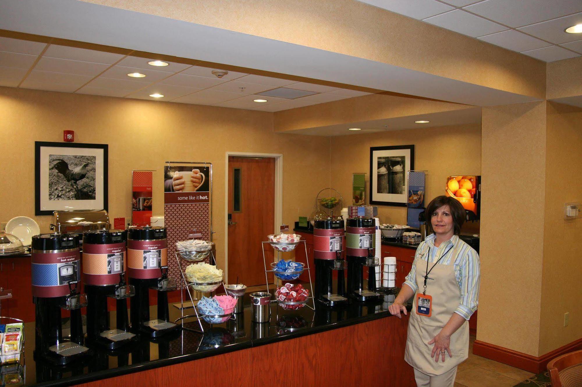 Hampton Inn Belle Vernon Restaurant billede